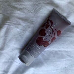 Fenty Skin Cherry Dub Body Cream